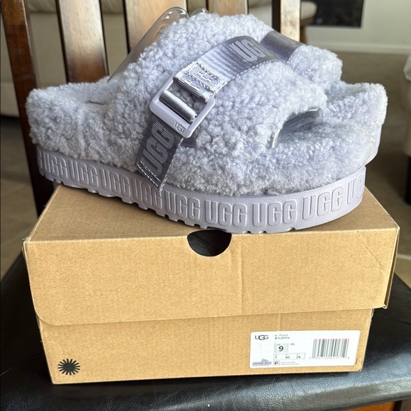 New UGG Fluffy Purple Slide Sandals - Picture 1 of 6